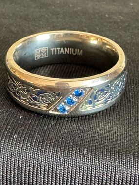 Titanium Men’s Filigree Ring Blue Crystal  Band Ornate Gothic Industrial